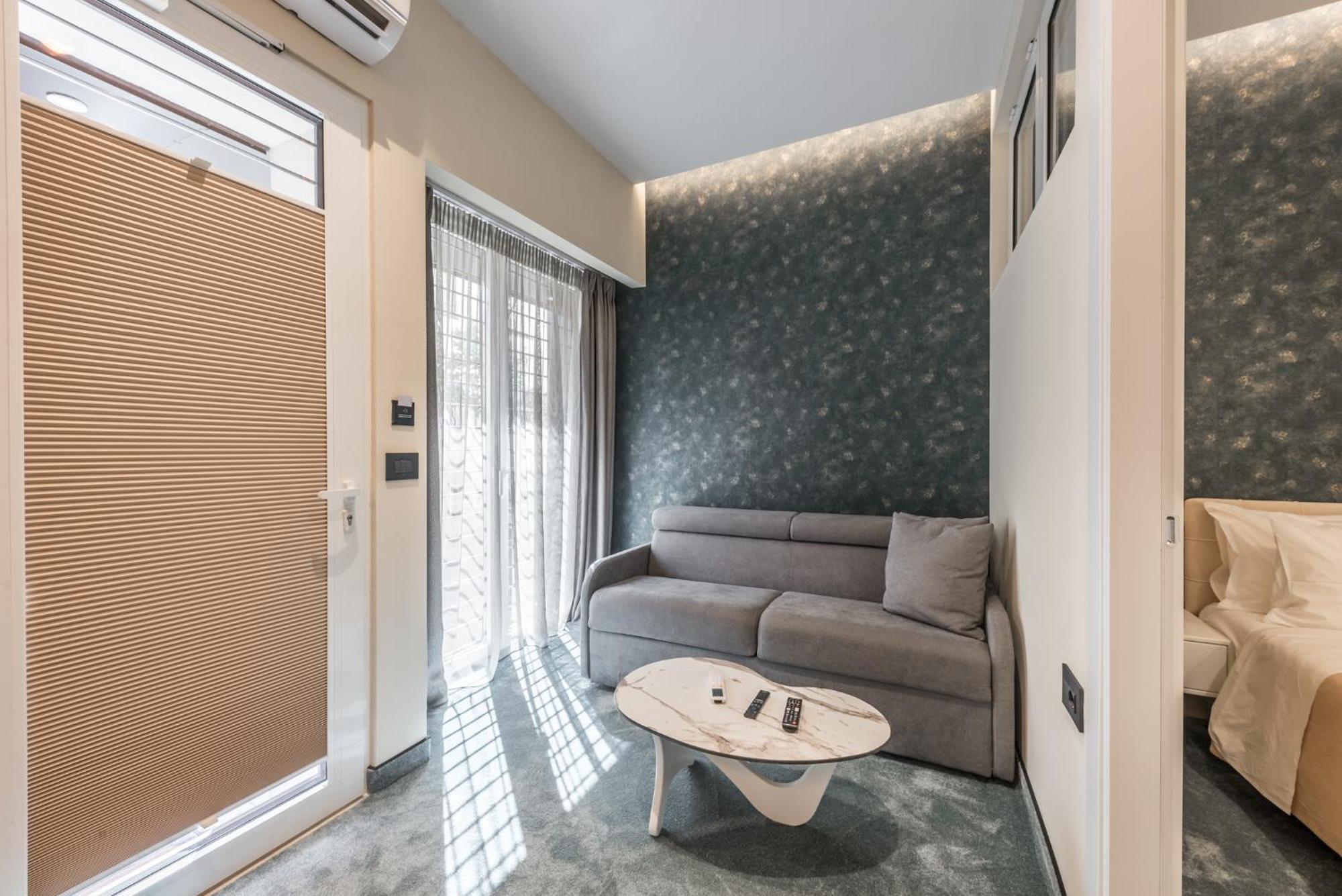 Piazza Luxury Apartments Tirana Exterior photo